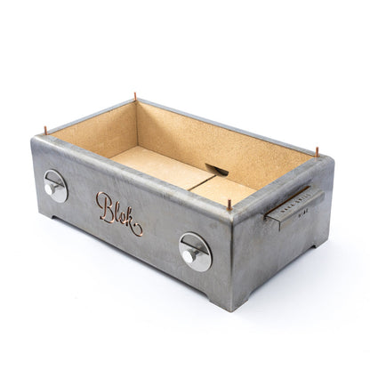 Blok Naka Table Grill / Patina