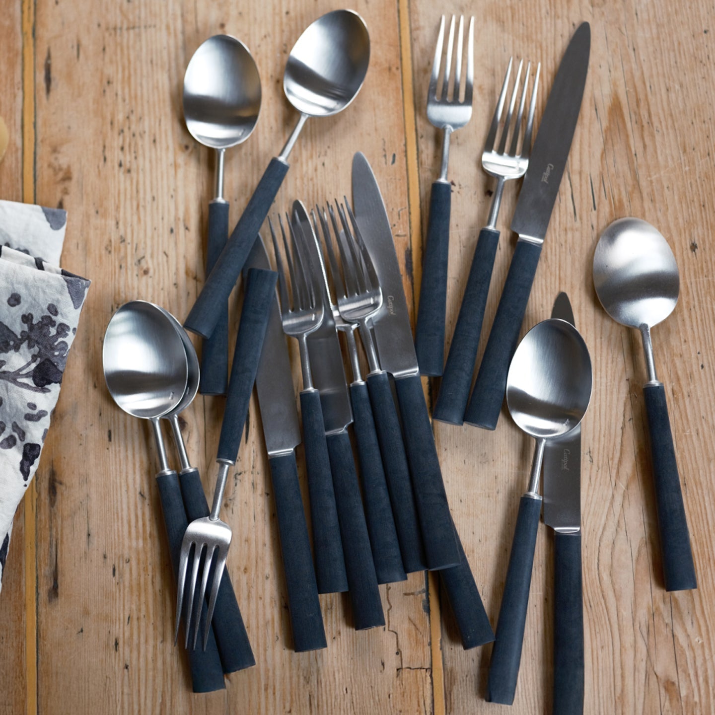 Cutipol Ebony 75 Piece Cutlery Set / Black and Stainless Steel